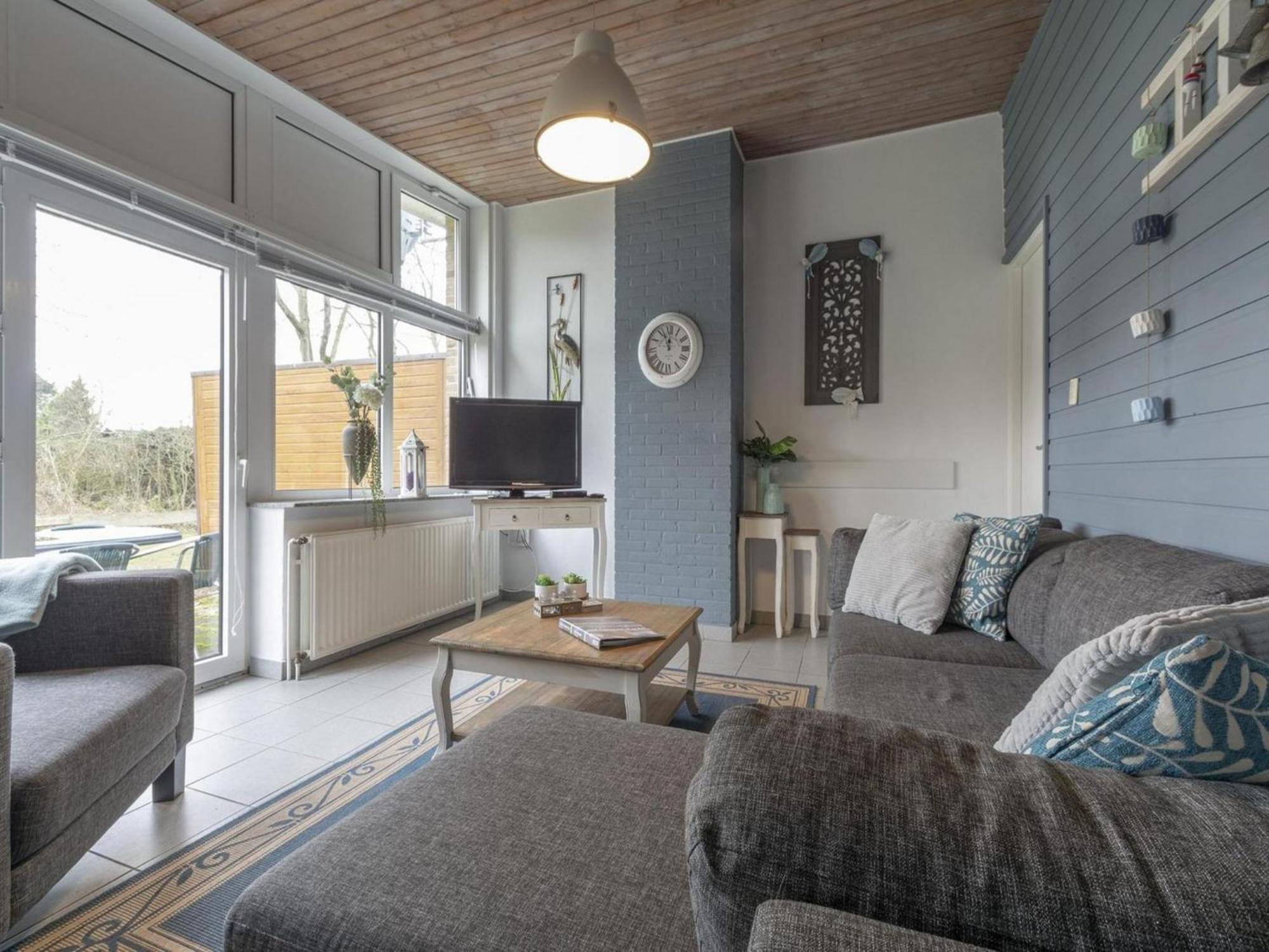 Stylish Beachside Bungalow With Patio Sint Maartensvlotbrug Εξωτερικό φωτογραφία